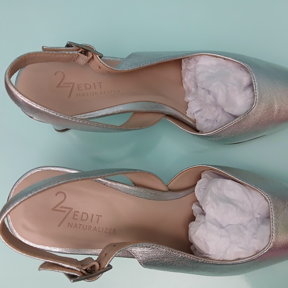 Naturalizer Felicia Slingback Pointed Toe Pump - Picture 5 of 9